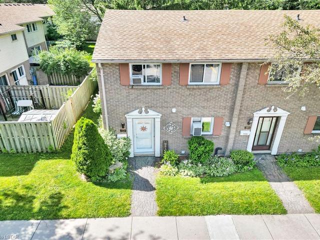 52 - 166 Southdale Road W