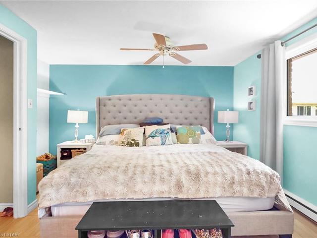 52 - 166 Southdale Road W