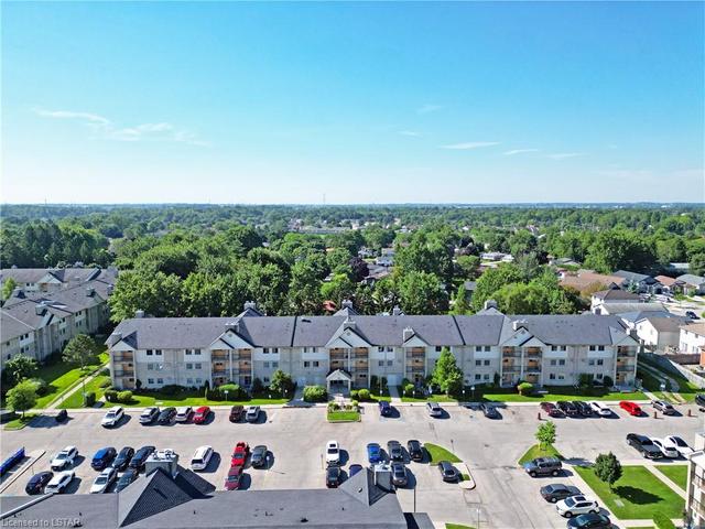 301 - 727 Deveron Crescent