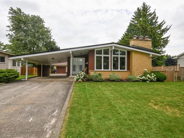 74 Torrington Crescent