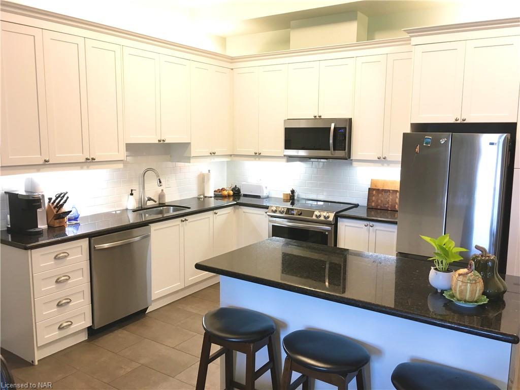 127 8111 Forest Glen Drive, Niagara Falls For Sale 633,900