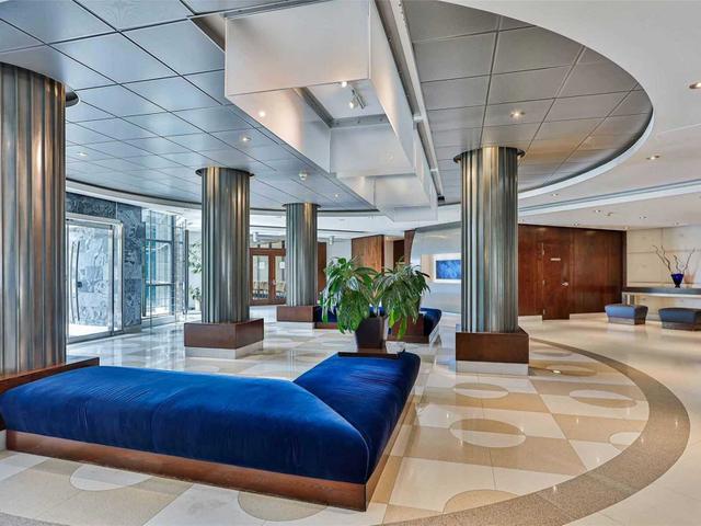 412 - 410 Queens Quay West