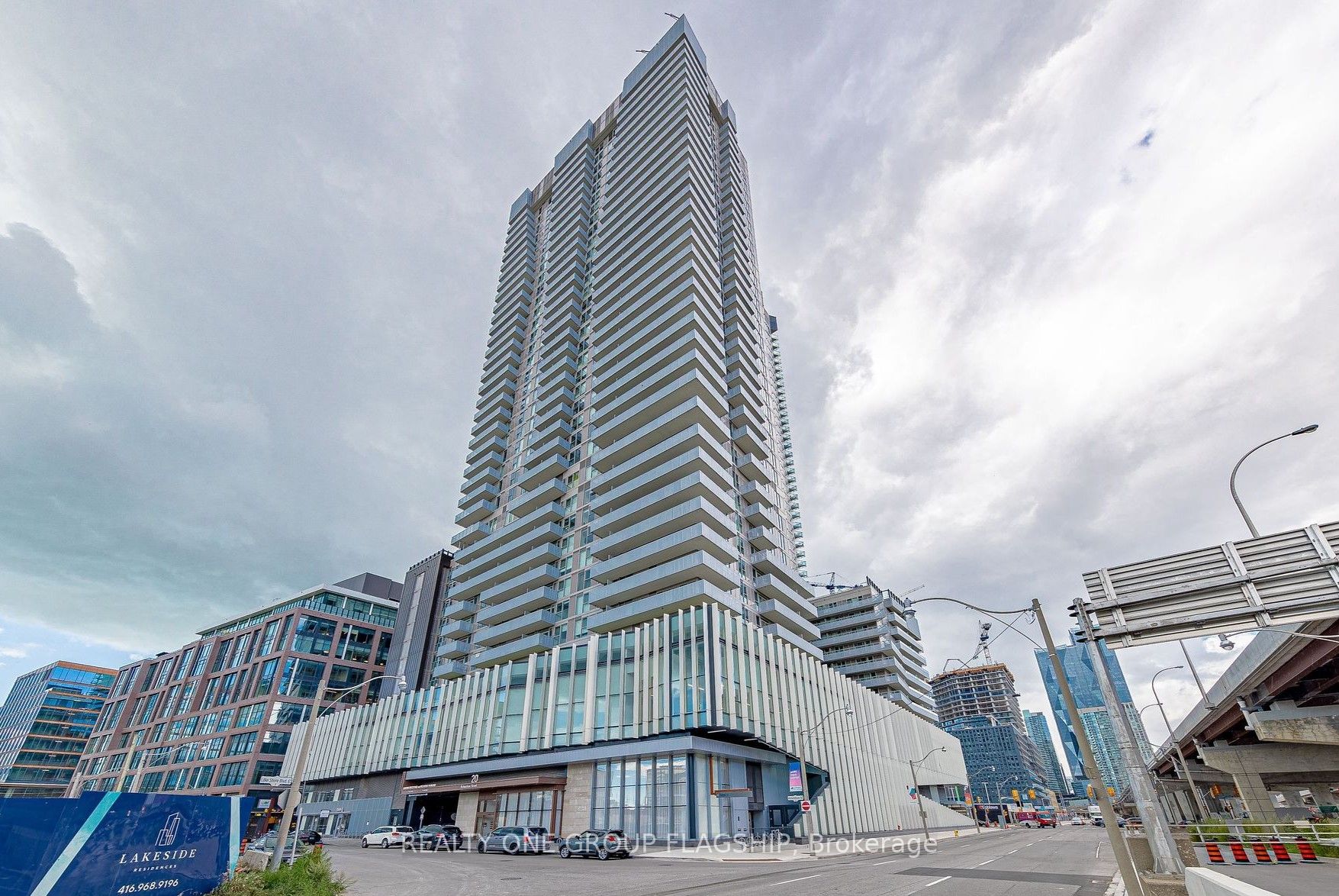 20 Richardson St, Toronto For Rent 1,950 Condos.ca