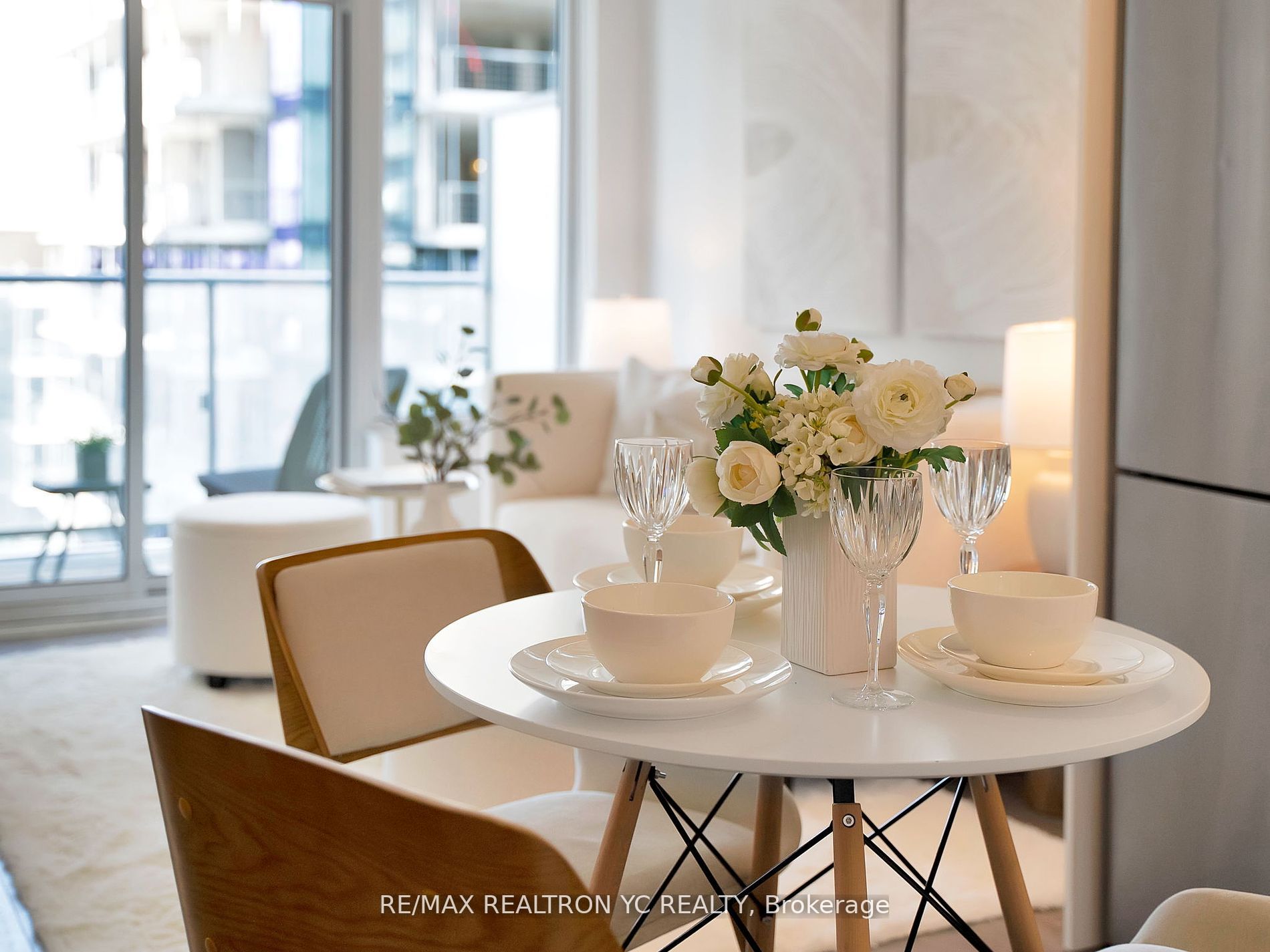 2902 99 Broadway Ave, Toronto For Sale 588,000 Condos.ca