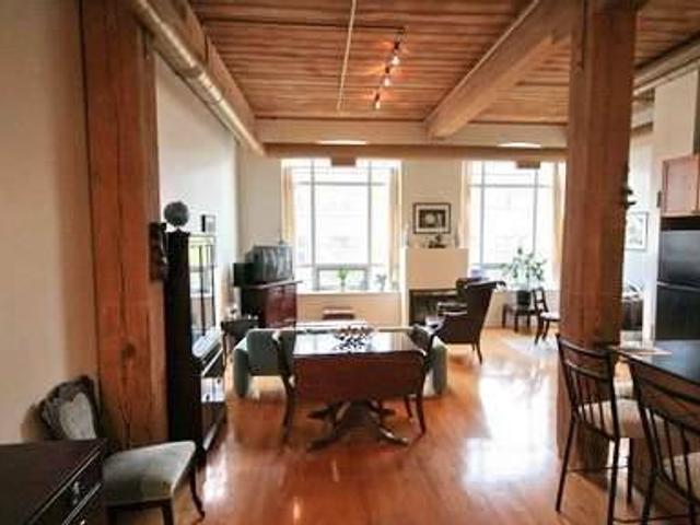 993 Queen St W, Unit 217