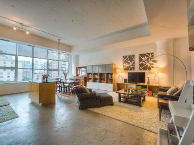 155 Dalhousie St, Unit 819