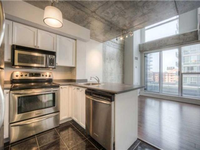 1029 King St W, Unit 822