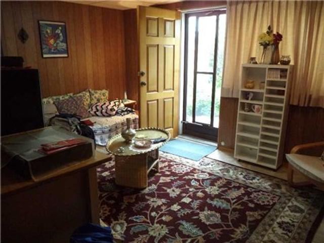 26 Village Green Way