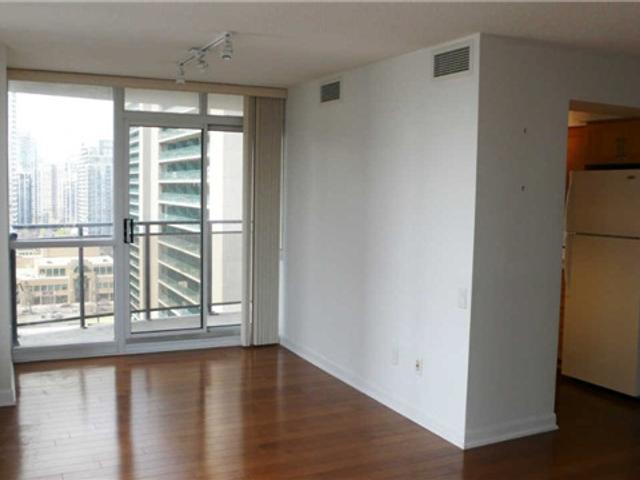 1808 - 33 Sheppard Ave E