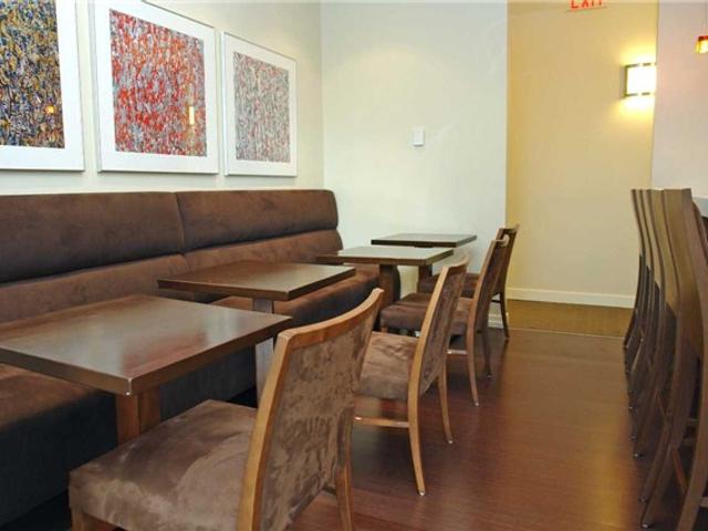 709 - 2191 Yonge St