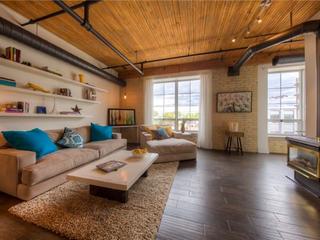 781 King St W, Unit 401