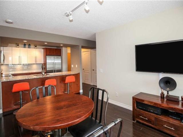 518 - 5 Rosehill Ave