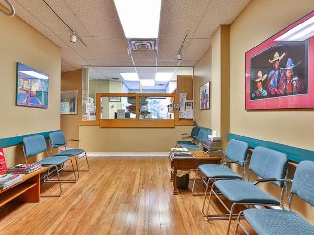 204 - 1110 Sheppard Ave E