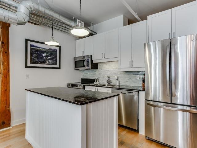 302 - 81A Front  St E