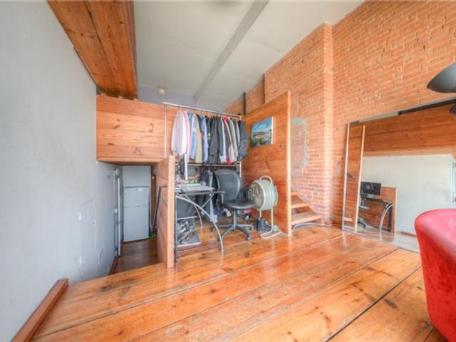 Main Fr - 276 Avenue Rd