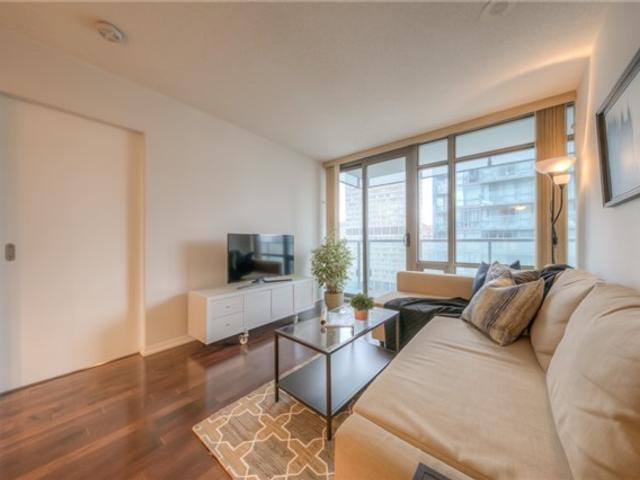 1301 - 38 Grenville St