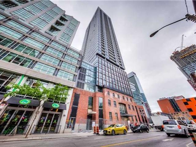 3410 - 88 Blue Jays Way