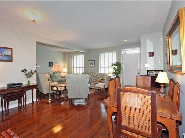 6 - 75 Upper Canada Dr