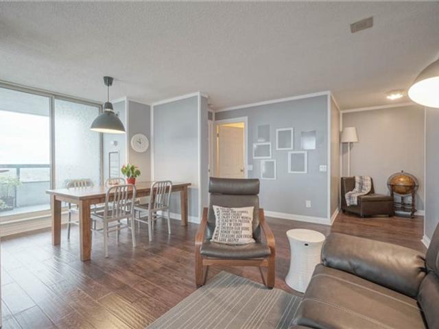 2207 - 7 Bishop Ave