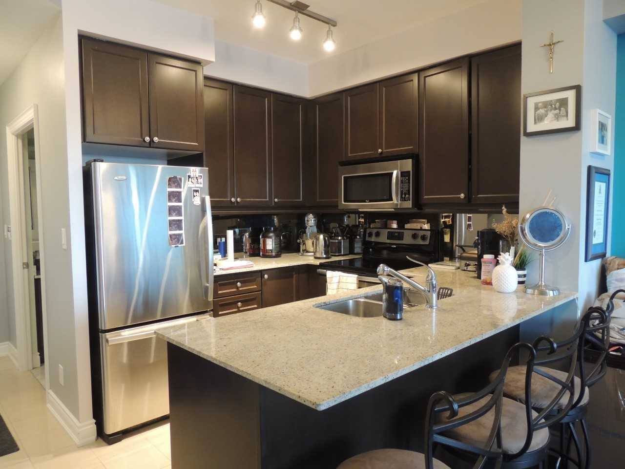 814 20 Bloorview Pl, North York