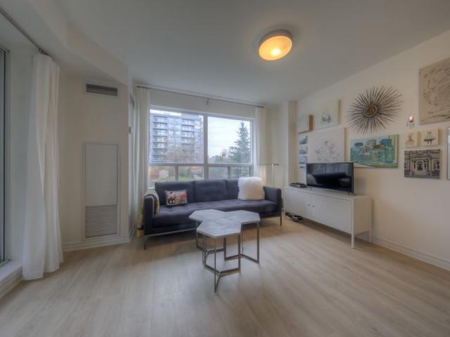 203 - 19 Barberry Pl