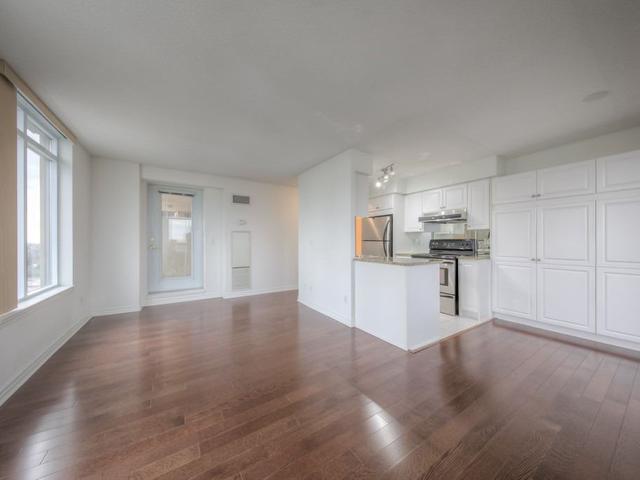 1004 - 18 Kenaston Gdns