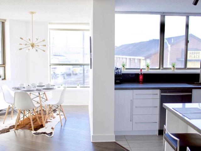 201 - 250 Queens Quay W