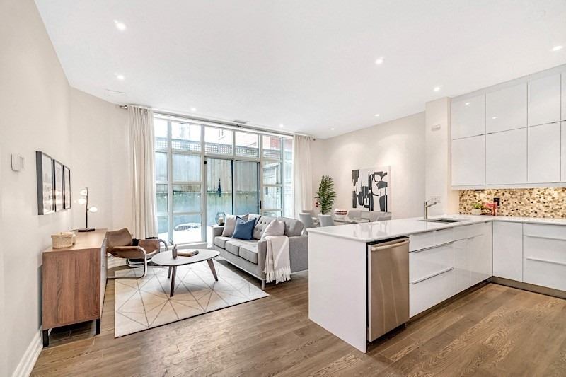 106 901 Queen St W, Toronto