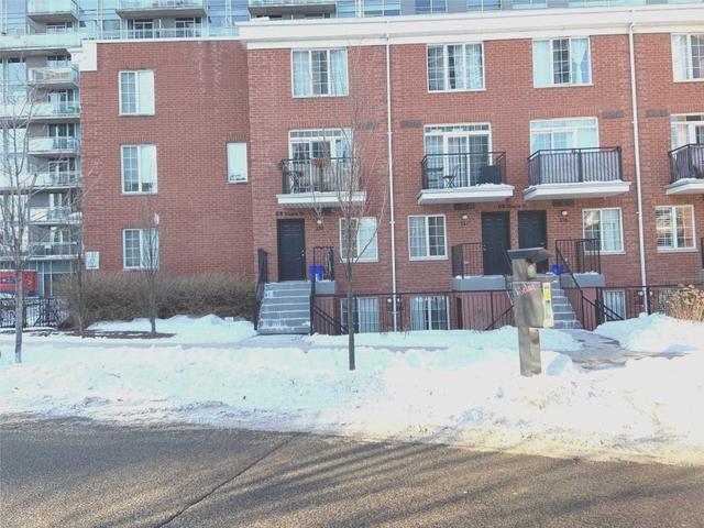 68 Douro St, Unit 111