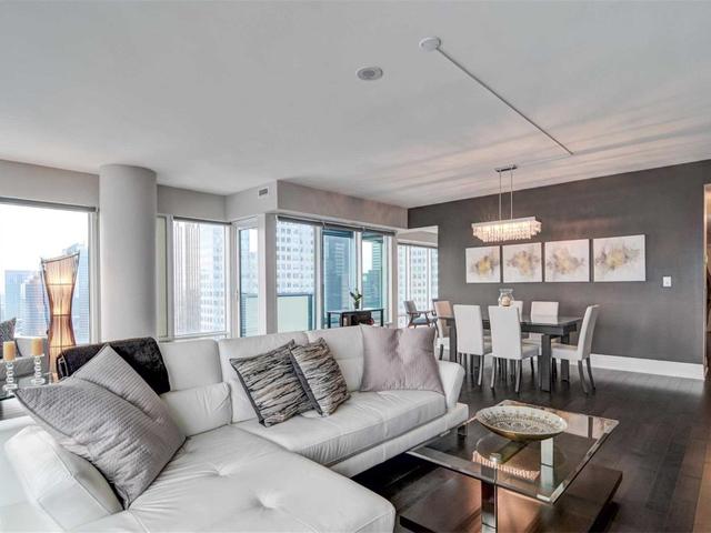 4202 - 8 The Esplanade Ave