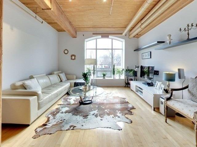 106 - 993 Queen St W