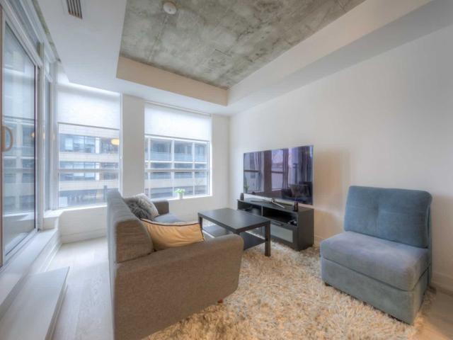 220 - 20 Minowan Miikan Lane