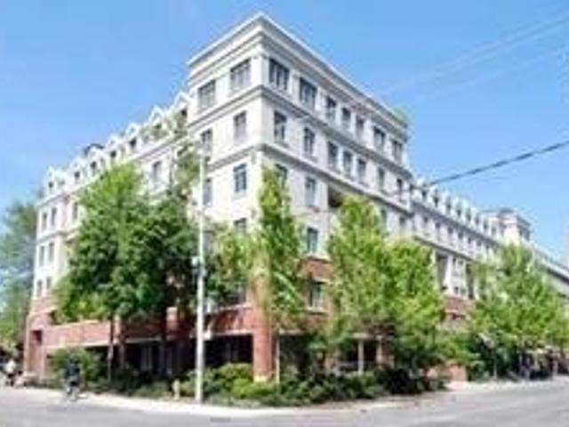 312 - 500 Richmond St W