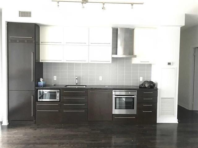 307 - 770 Bay St