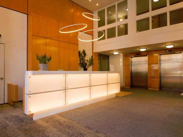 1401 - 255 Richmond St E