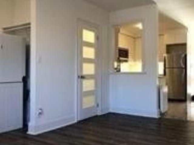 2nd Fl - 734 St Clair Ave W
