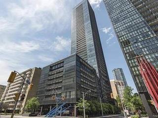 101 Charles St E, Unit 2806
