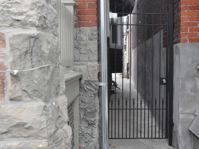 2nd Flr - 411 Shaw St