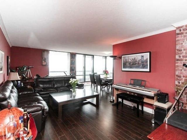 2506 - 135 Antibes Dr