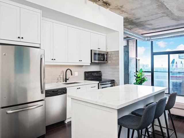 514 - 60 Bathurst St