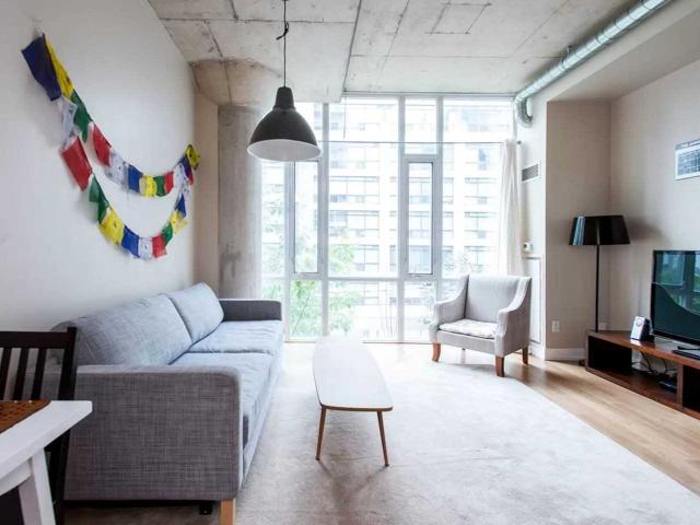 304 - 66 Portland St