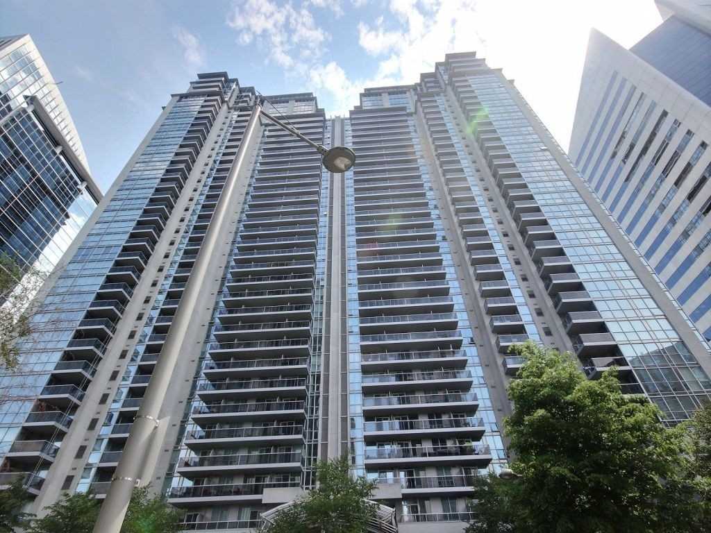 2808 4968 Yonge St, North York