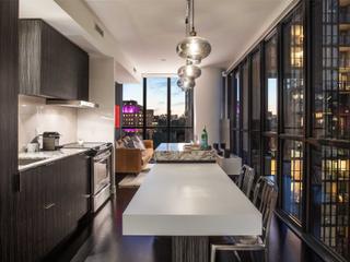 101 Charles St E, Unit 1110