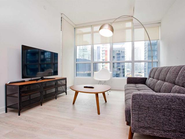1107 - 80 Queens Wharf Rd, Toronto | Sold, C4487150 | Condos.ca