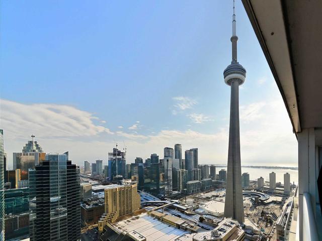 4603 - 300 Front St W