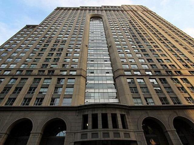 2313 - 25 The Esplanade Ave