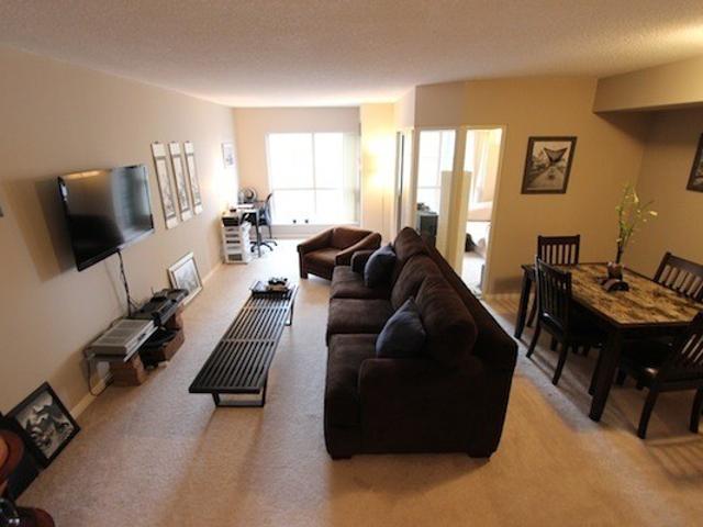 2313 - 25 The Esplanade  Ave