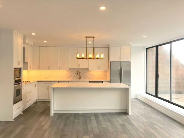 604 - 18-A Hazelton Ave