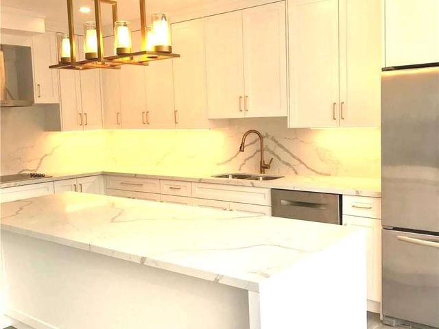 604 - 18-A Hazelton Ave