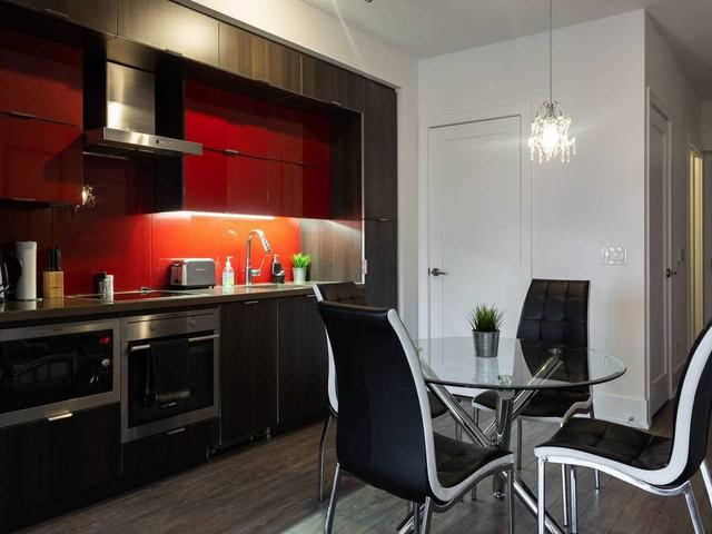 4110 - 300 Front St W